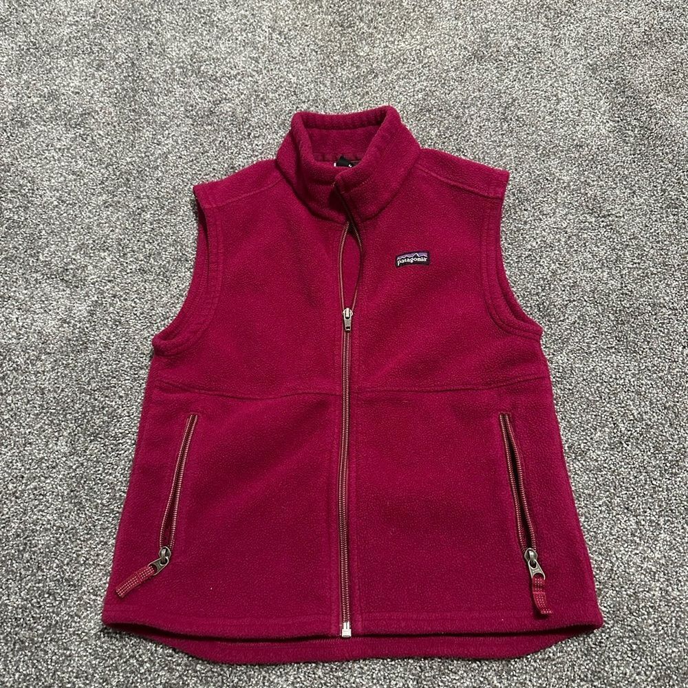 Patagonia Synchilla Vest Berry Kids S (8) - Picture 2 of 5